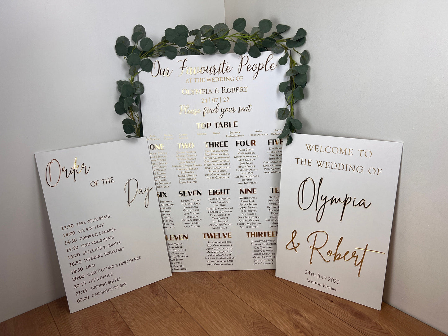 Elegant white and gold order of the day wedding sign with a clear and organized schedule of events, including ceremony and reception, hand-painted with high-quality materials and laser-engraved for a lasting keepsake. Perfect for guiding guests.